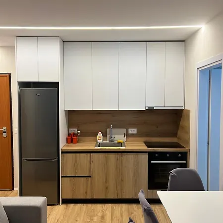 Apartment Land 2 *